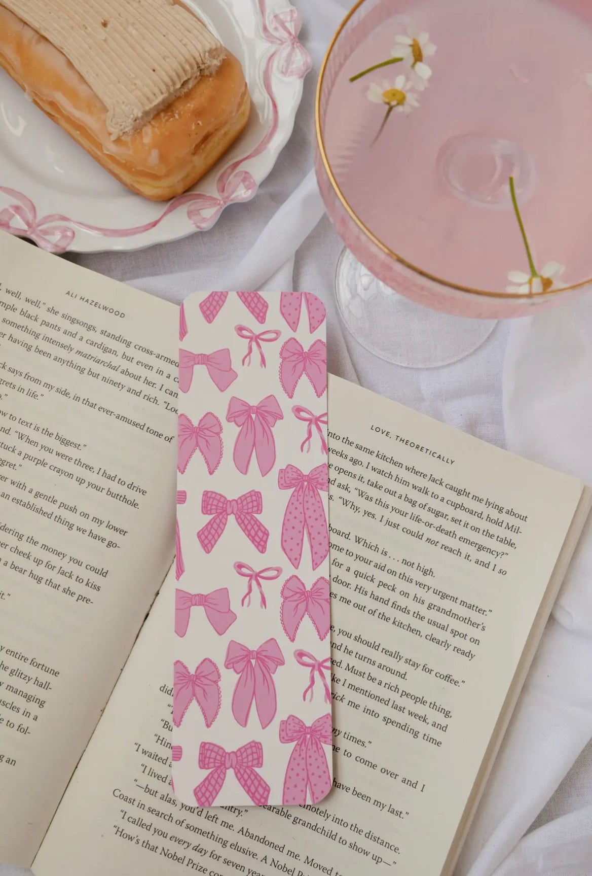 Feeling Bow-Tiful Bookmark