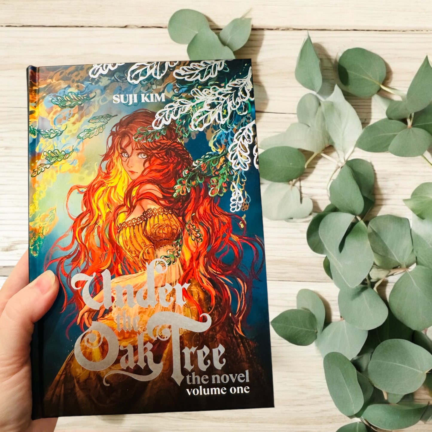 Under the oak tree | Suji Kim