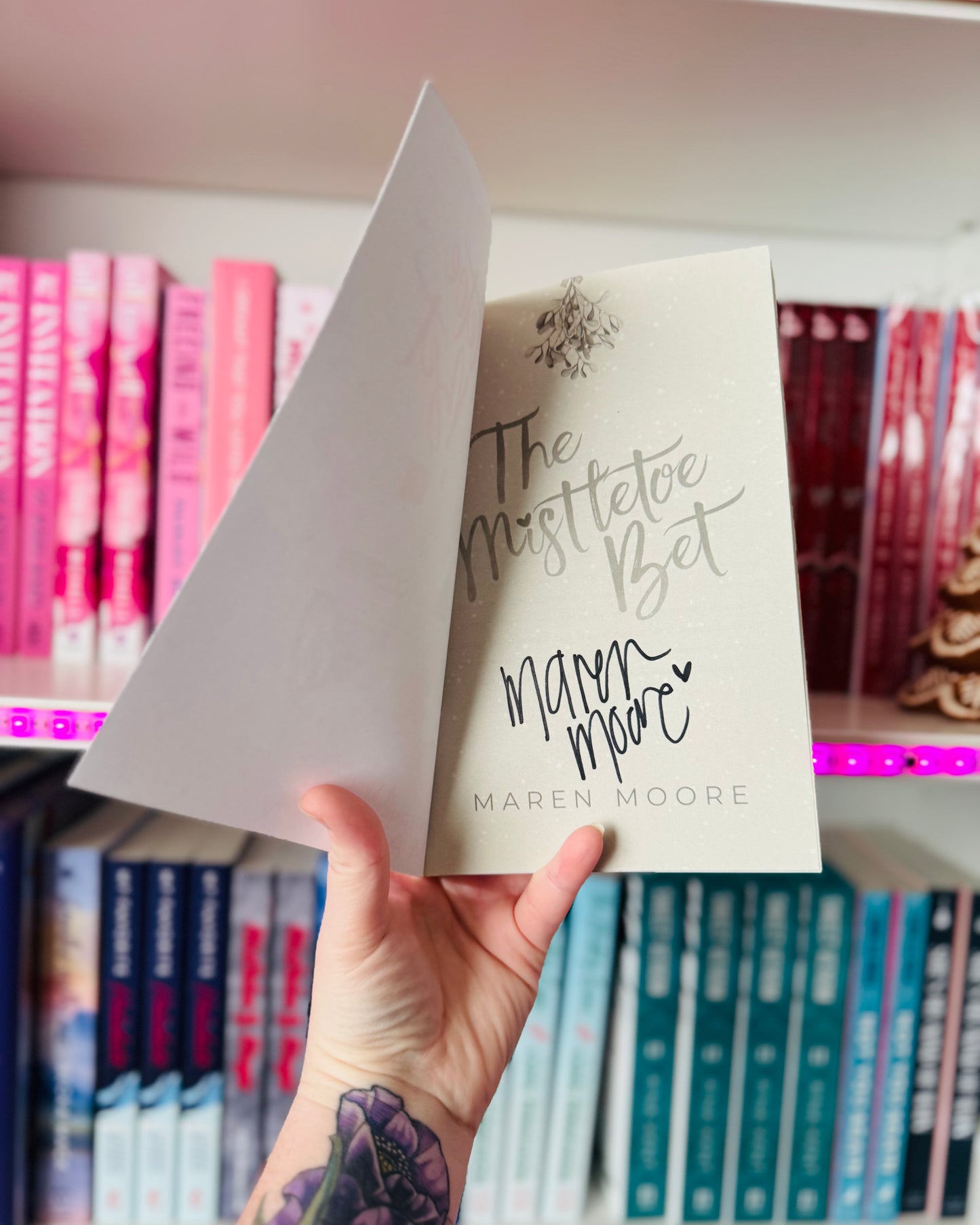 The Mistletoe Bet (SIGNED) | Maren Moore