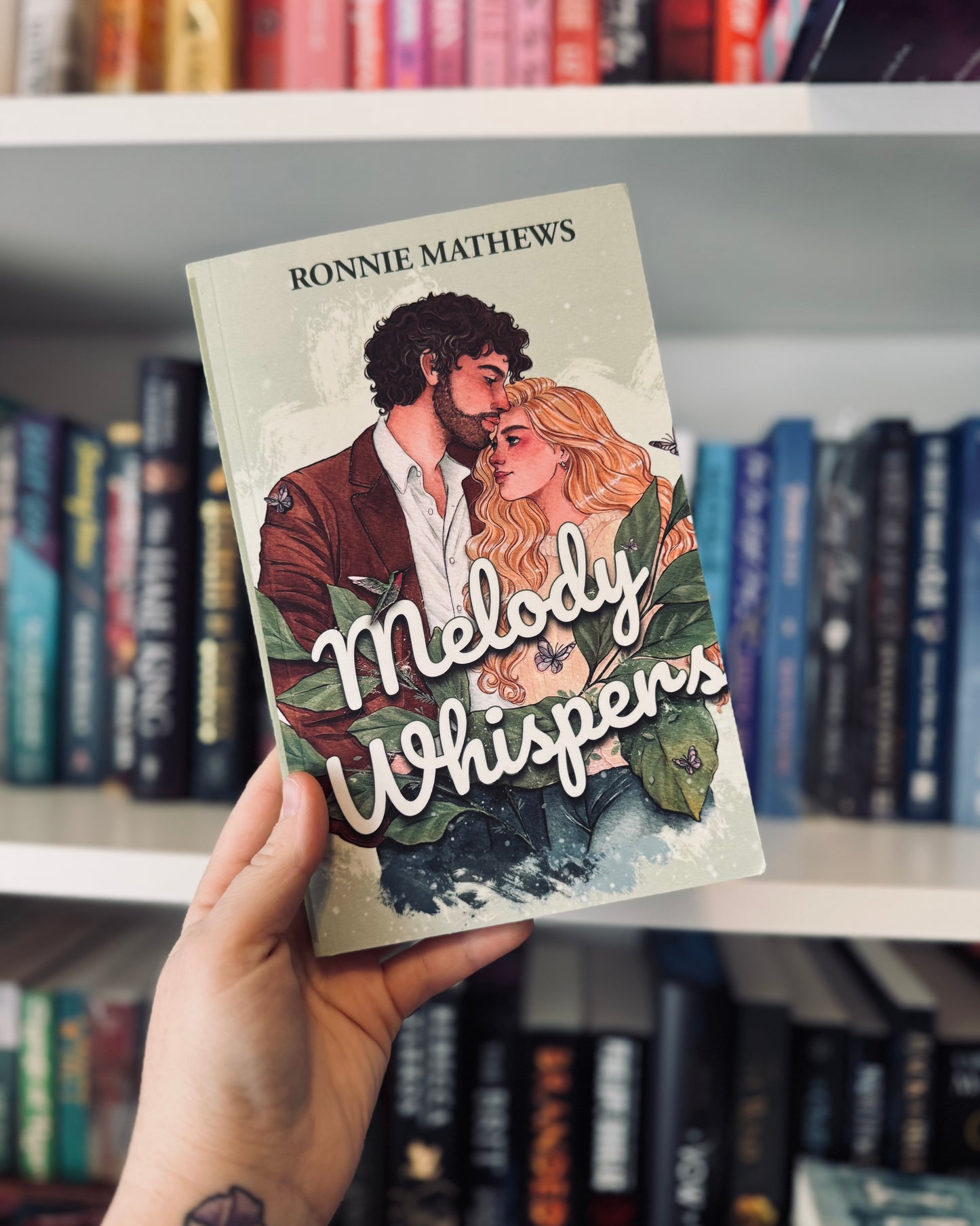 Melody Whispers | Ronnie Mathews