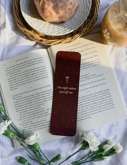 Pages Turn Bookmark