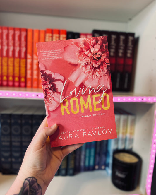 Loving Romeo | Laura Pavlov