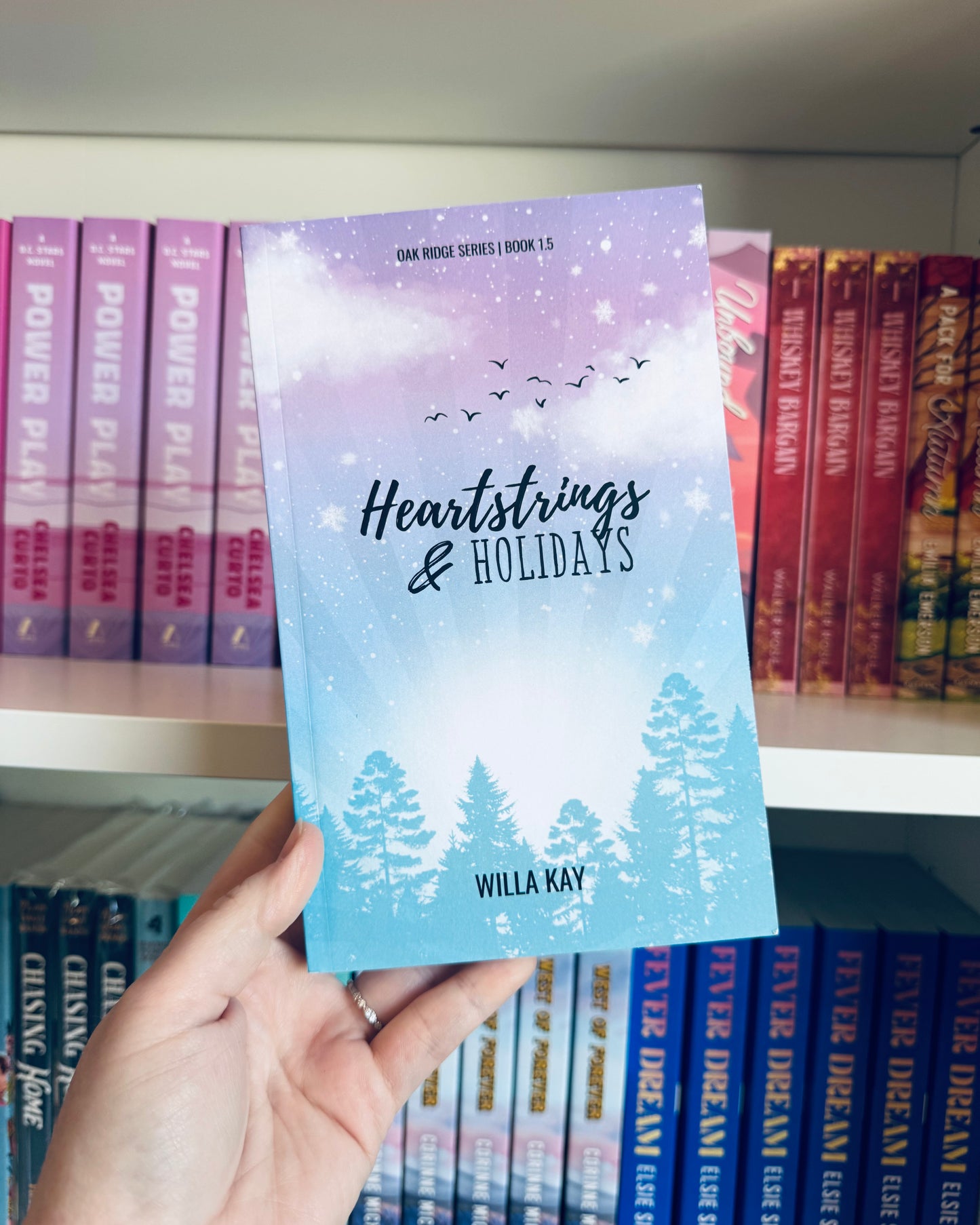 Heartstrings & Holidays (SIGNED) Willa Kay